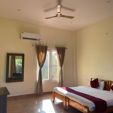 רמנגר Karans Corbett Motel מראה חיצוני תמונה